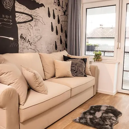 Urban - Quiet & Free Parking * ليوبليانا