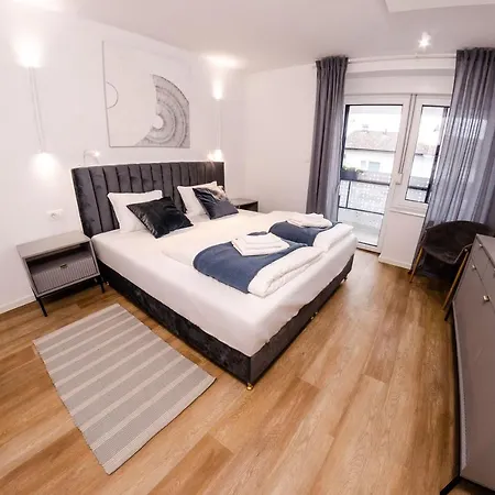 Ljubljana Urban Apartments - Quiet Stay, Free Parking & Netflix