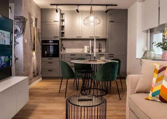 דירה Urban - Quiet & Free Parking *